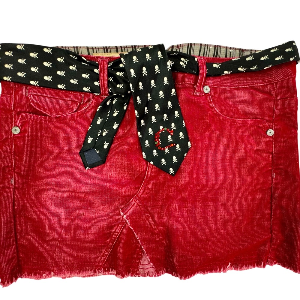 Candies Vintage‎ Red Corduroy Mini Skirt Skull Belt Rhinestone Y2K Size 7